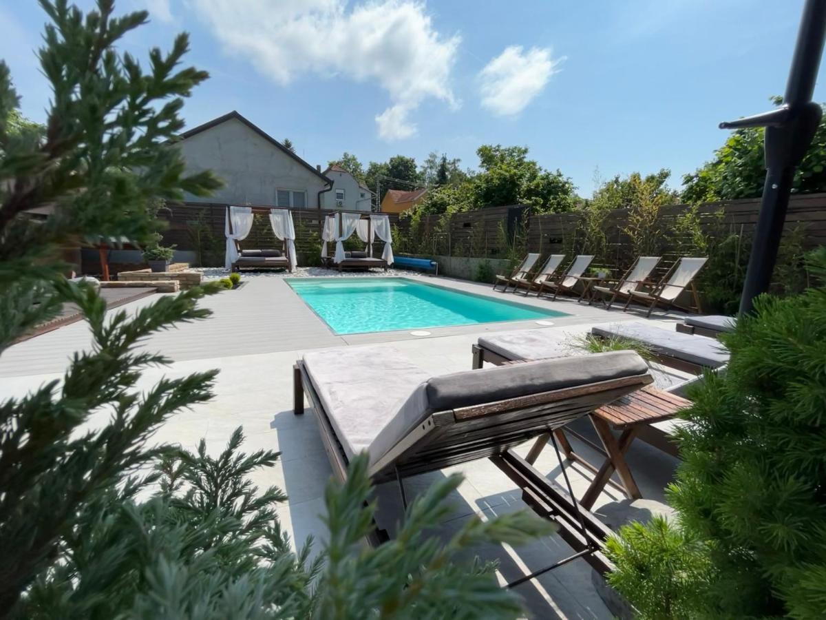 Gardenlux Vrdnik Appartement Buitenkant foto