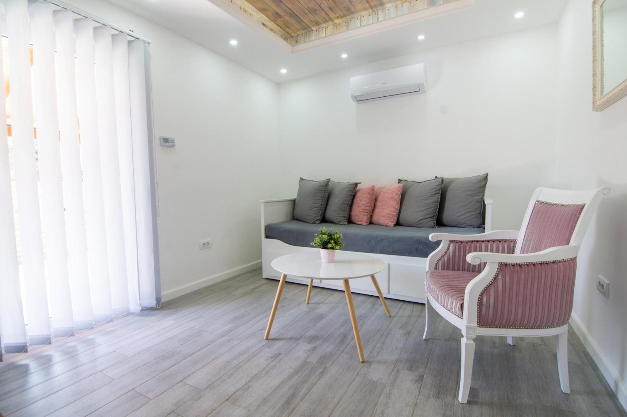 Gardenlux Vrdnik Appartement Buitenkant foto