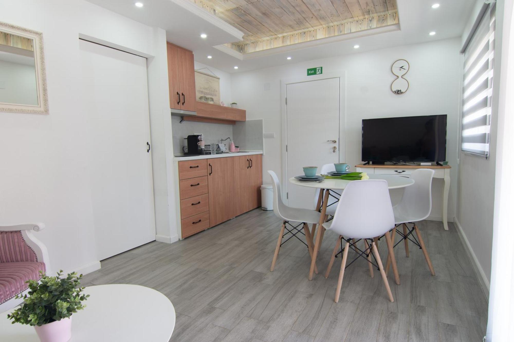 Gardenlux Vrdnik Appartement Buitenkant foto