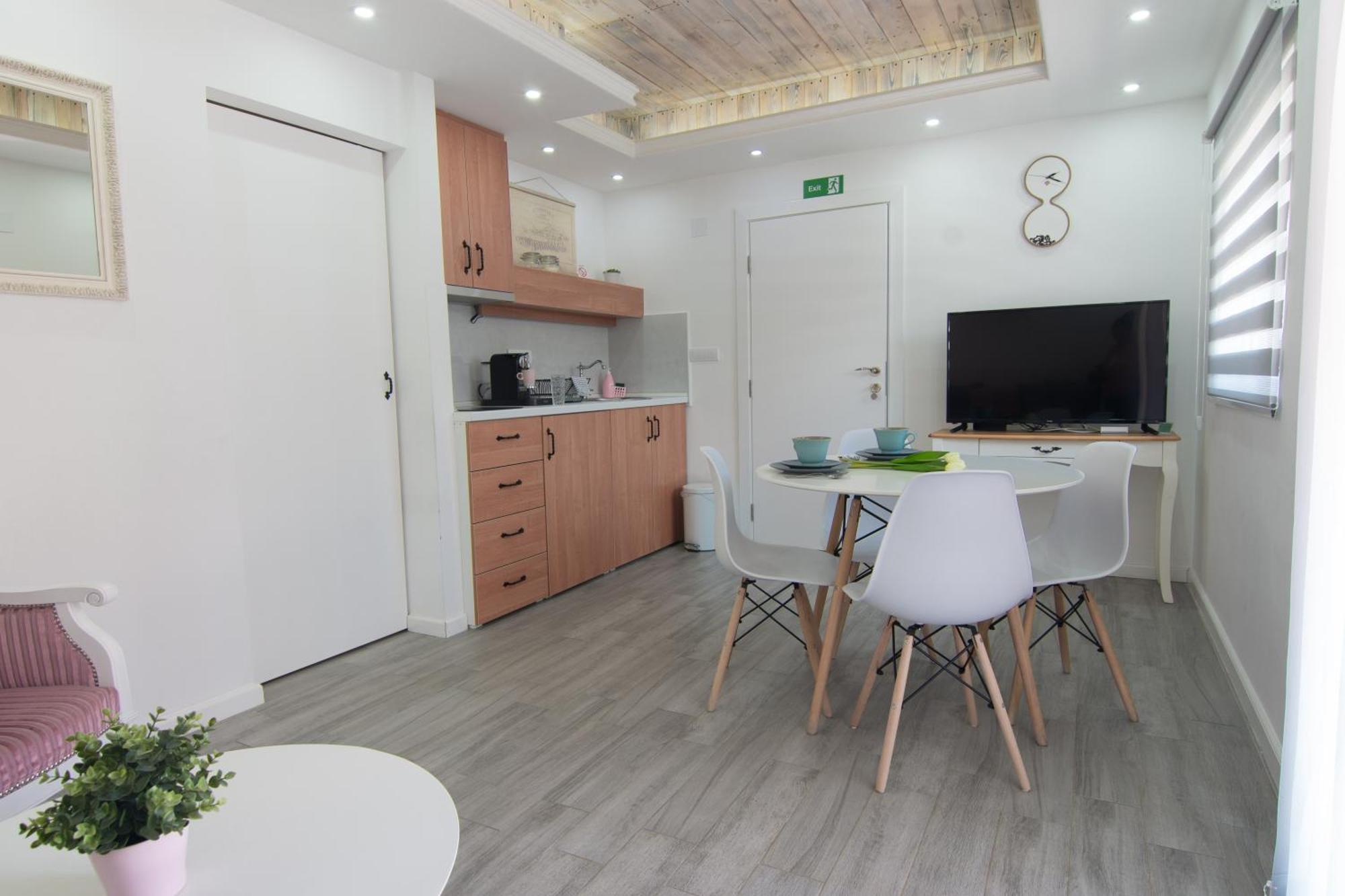 Gardenlux Vrdnik Appartement Buitenkant foto